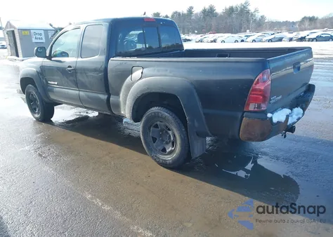2005 Toyota Tacoma from USA, damaged, VIN 5TEUX42NX5Z131652